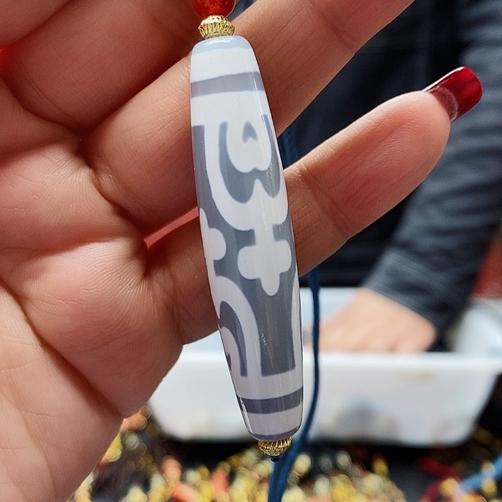 玛瑙/玉髓颈饰合金