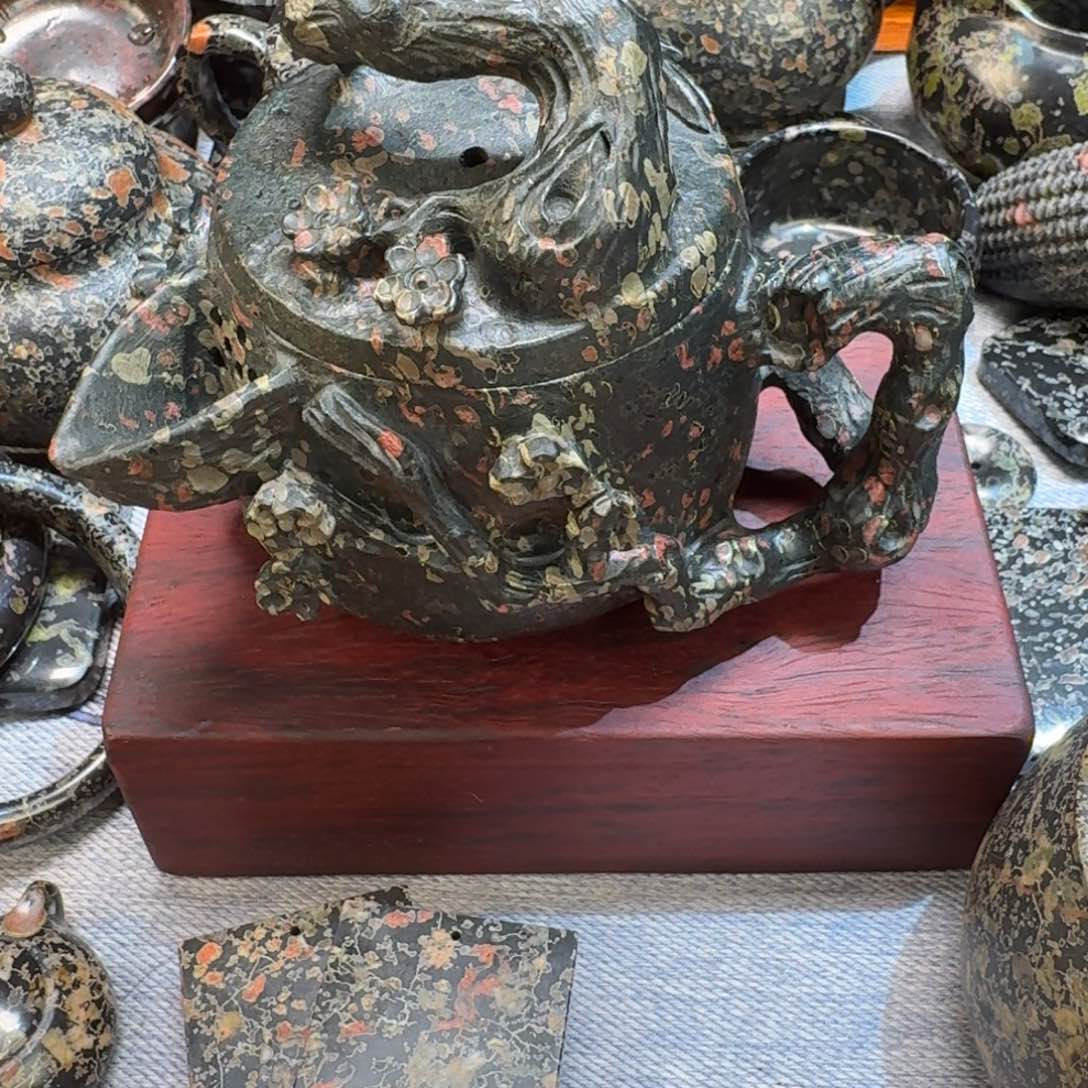 S****g梅花玉精品梅桩壶