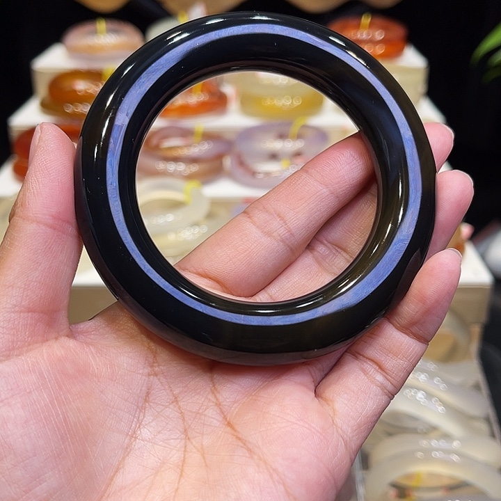 玛瑙/玉髓手镯未镶嵌?*子