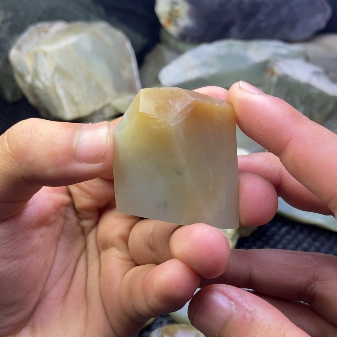 和田玉和田玉未镶嵌