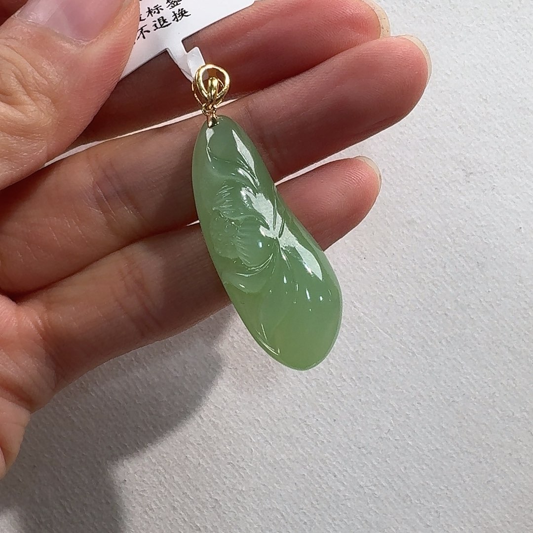 和田玉18K金镶嵌颈饰且末黑羊洞碧玉6160