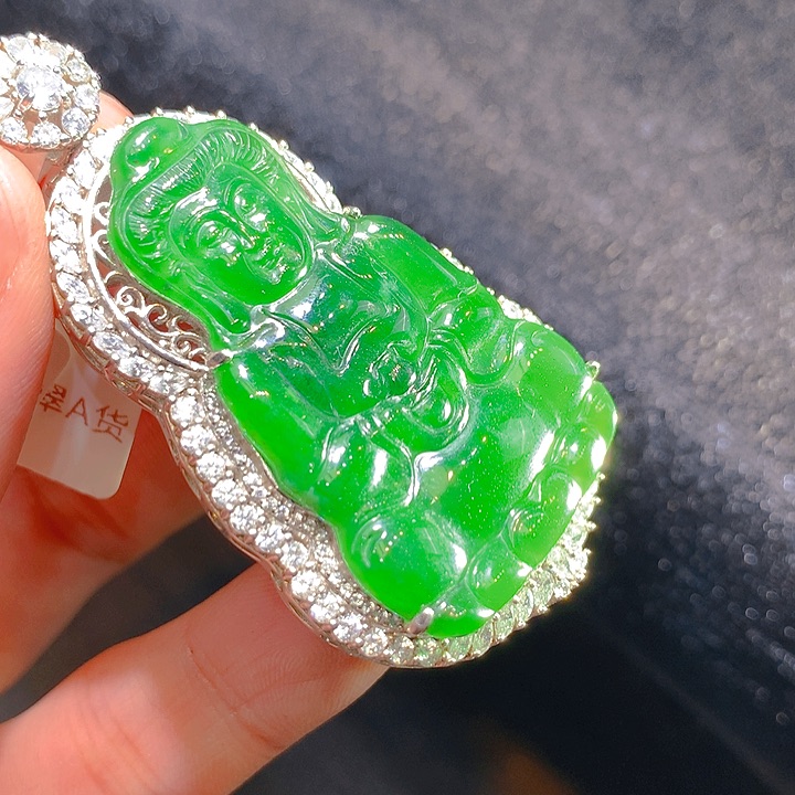 【闪购商品】翡翠颈饰银S925镶嵌翡翠