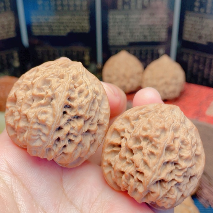 文玩核桃吊坠39全品野牛狮子头