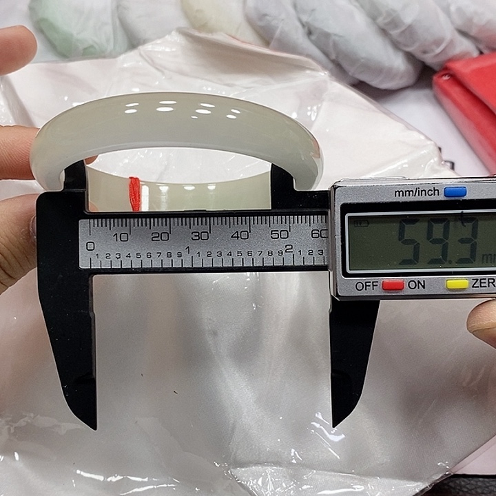 翡翠手镯未镶嵌237 