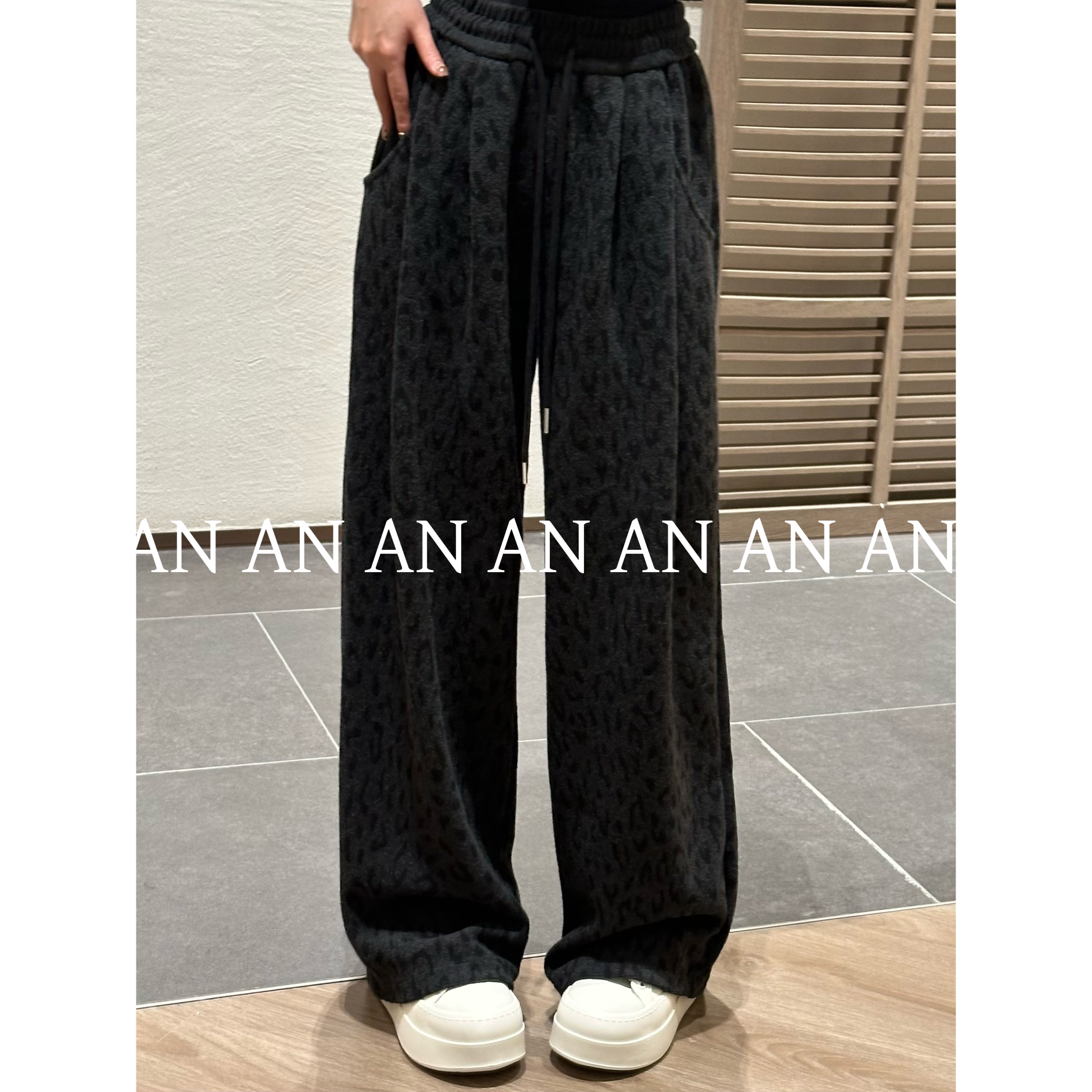 C10202韩系洋气小众宽松垂感褶皱松紧腰阔腿抽绳豹纹休闲裤