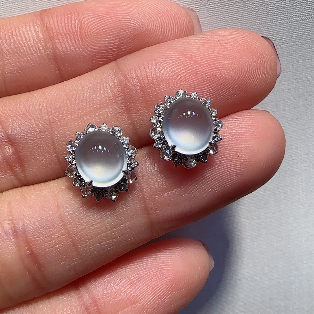 翡翠耳钉18K金镶嵌耳钉