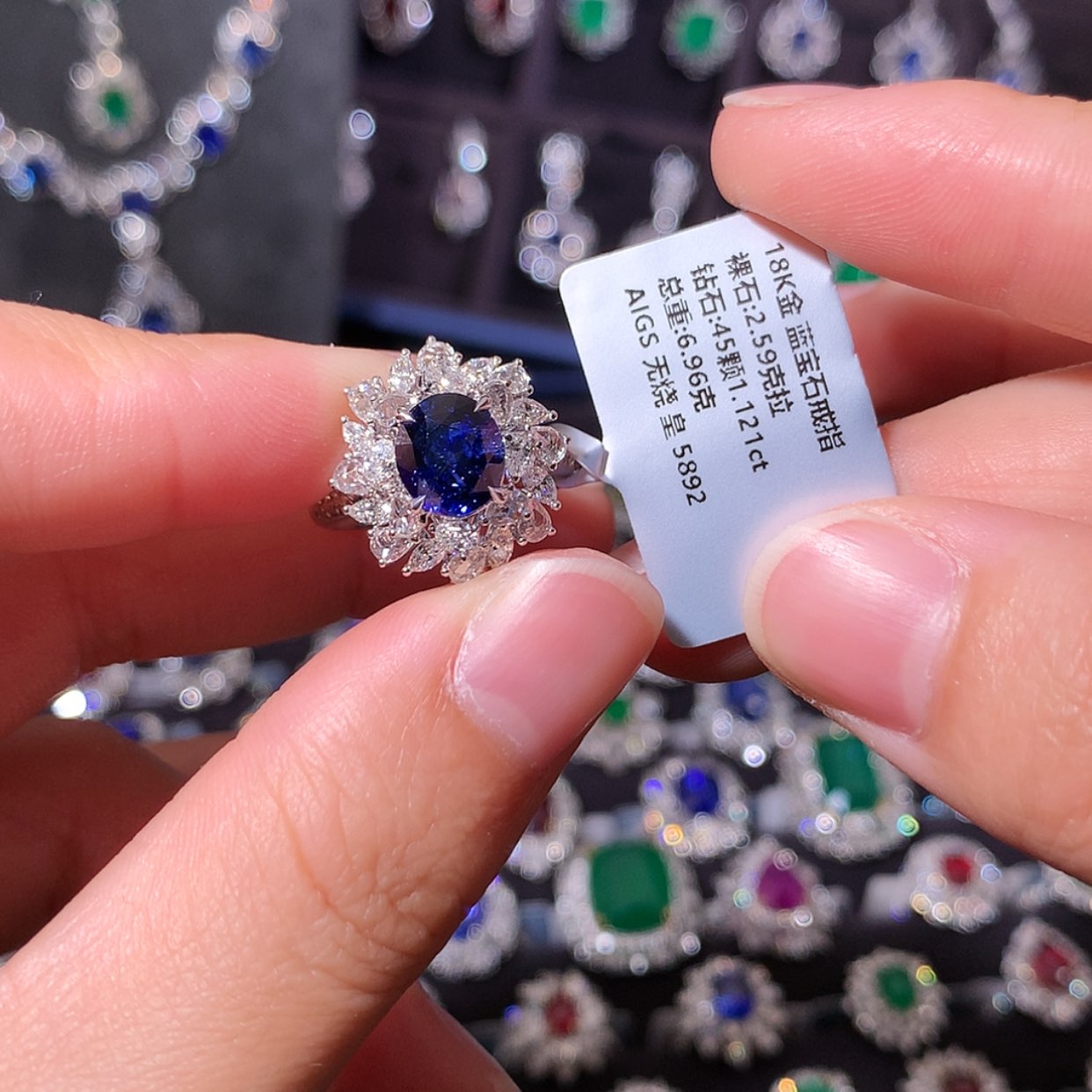 【闪购商品】红宝石耳钉18K金镶嵌