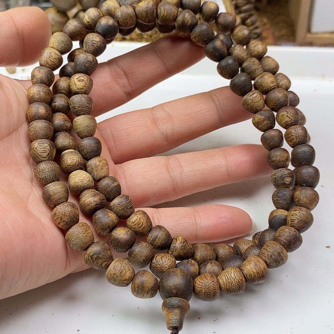 沉香手串绿棋楠规格0.8-28