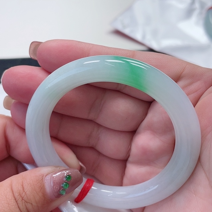 翡翠手镯未镶嵌缅甸翡翠手镯56圈