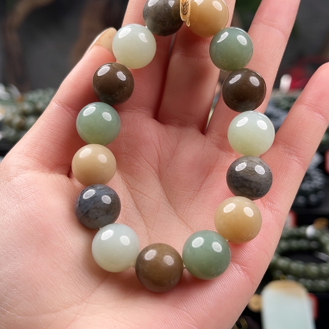 和田玉未镶嵌手链