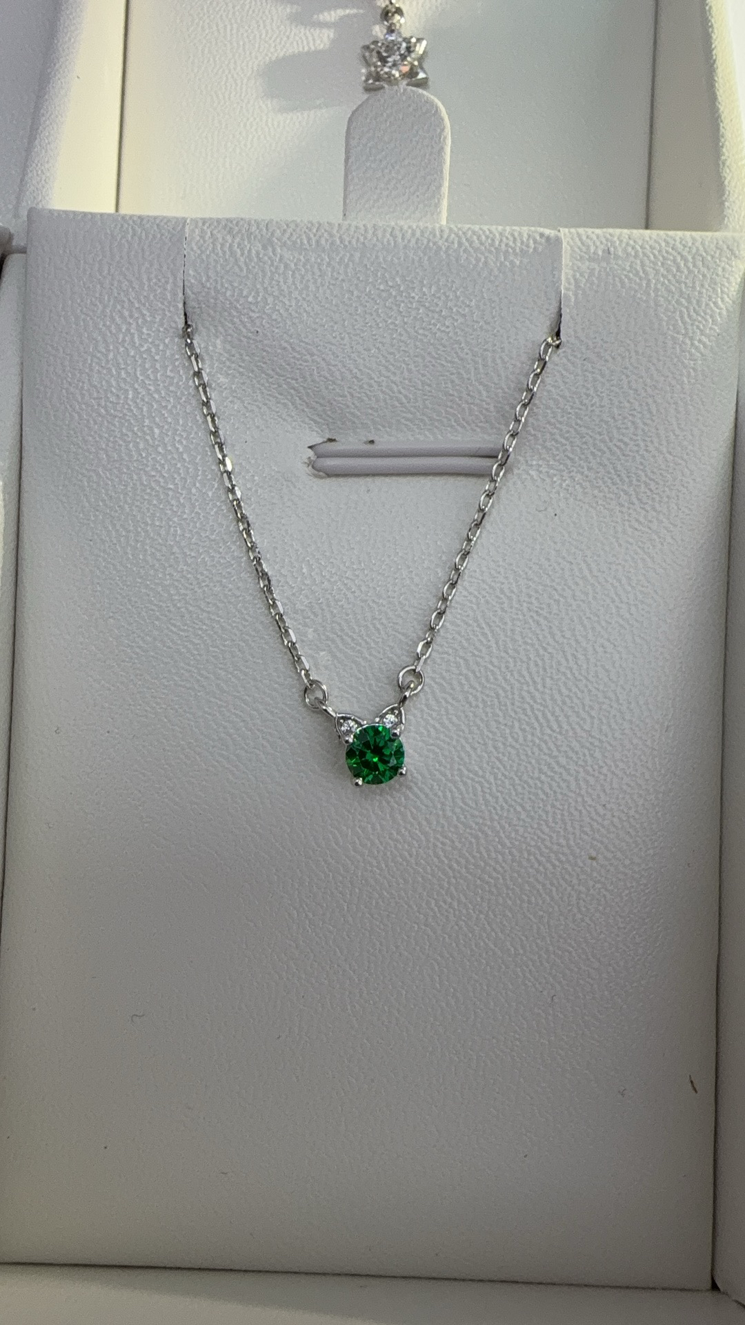 链子925银莫桑石 纯银链吊坠时尚饰品人工培育绿宝石