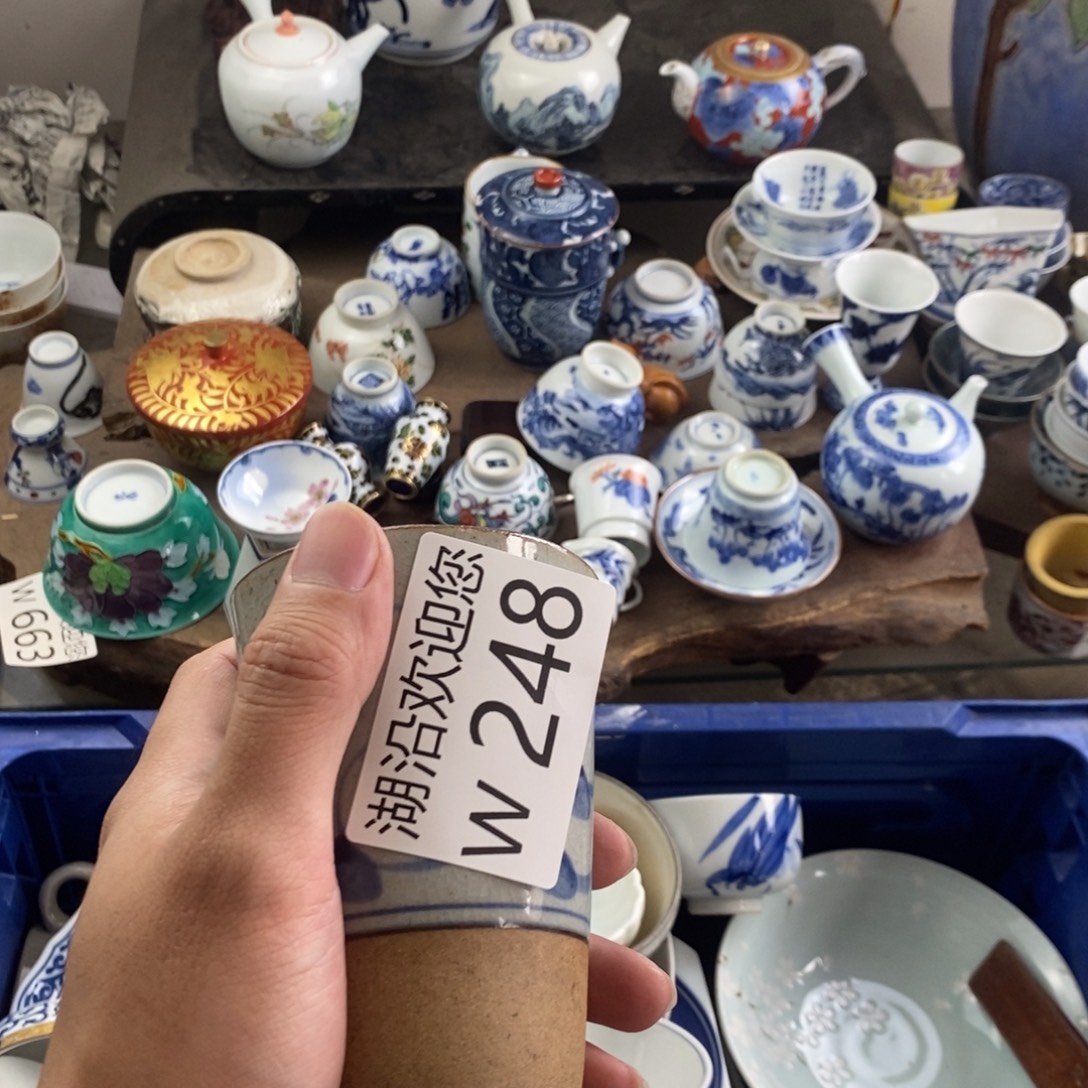 盛***画瓷器口，瓷器瓷器的时候