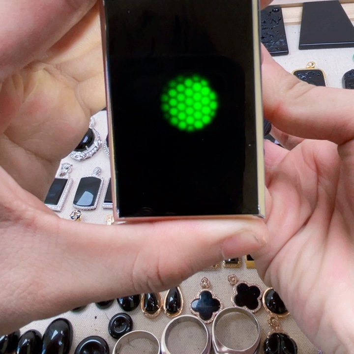 18K金镶嵌定制翡翠墨翠无事牌吊坠