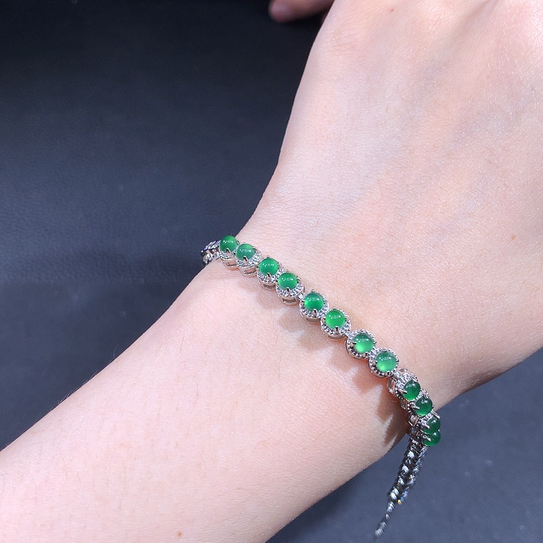 未镶嵌戒指翡翠翡翠