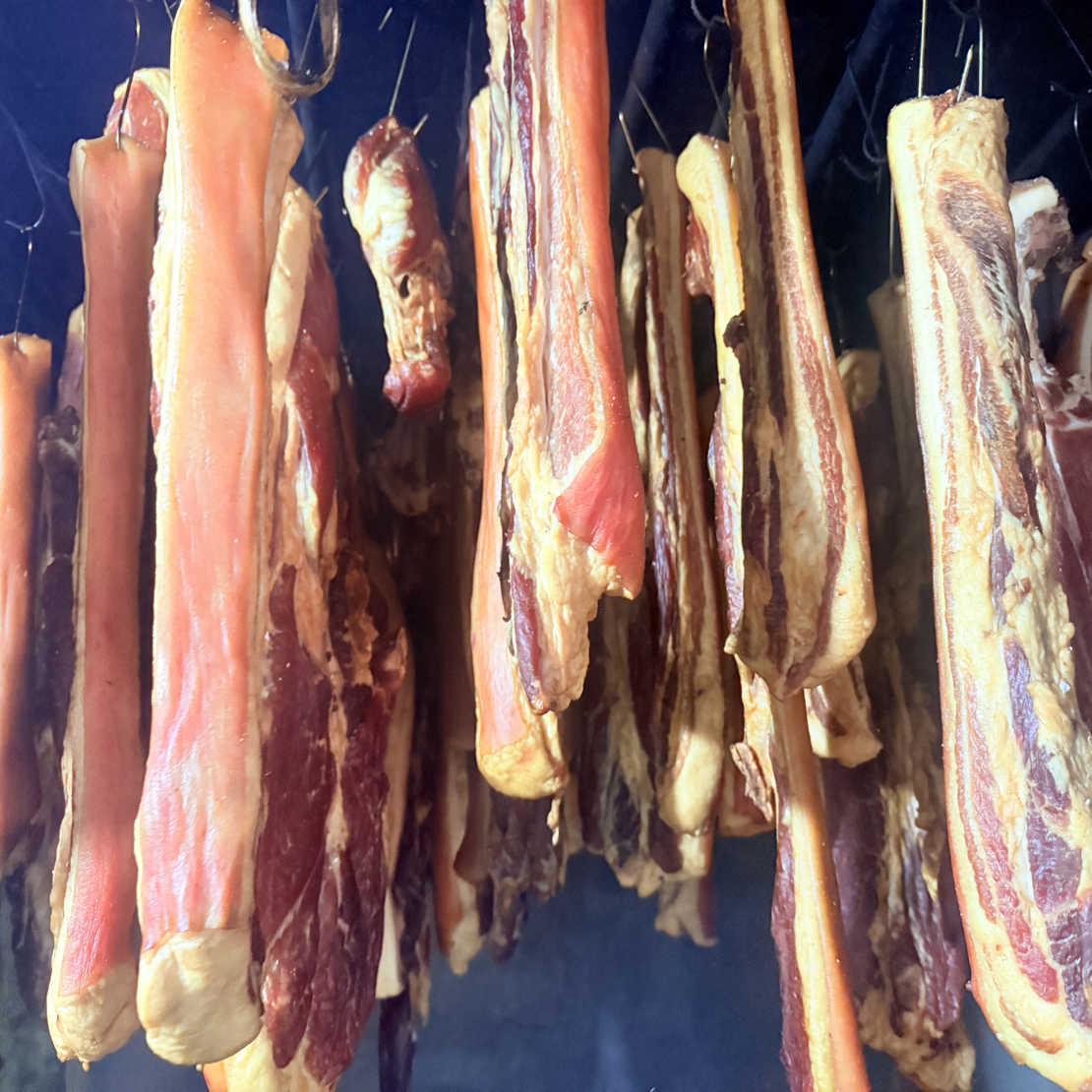 正宗农家后腿腊肉自然风干土猪腊肉柴火烟熏腊肉真空包装