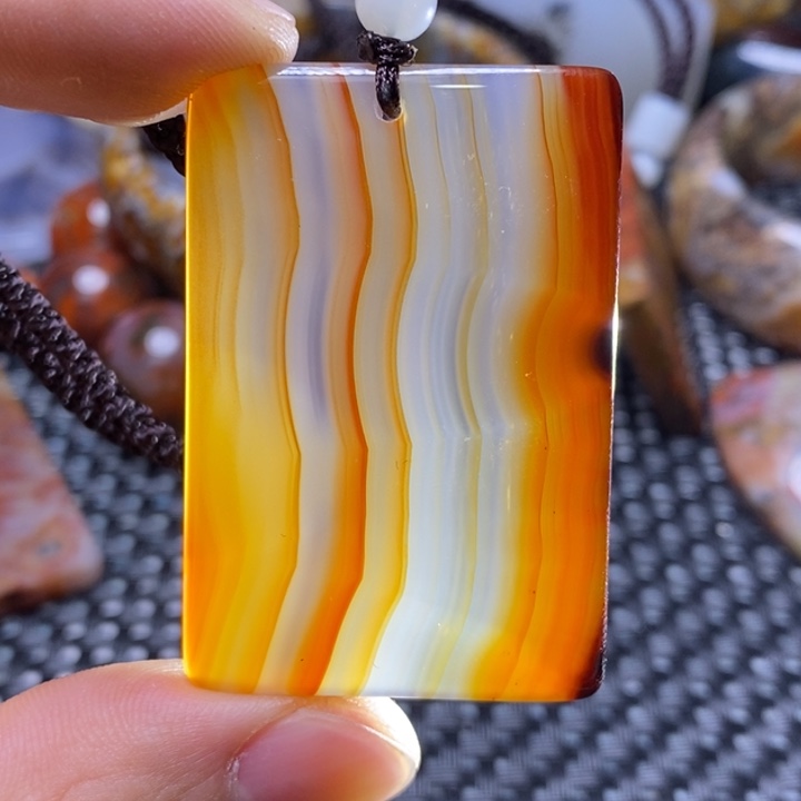 玛瑙/玉髓颈饰未镶嵌