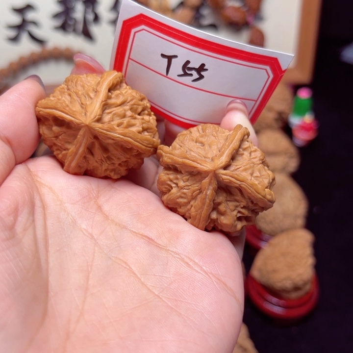 文玩核桃把件37玉玺正四棱55