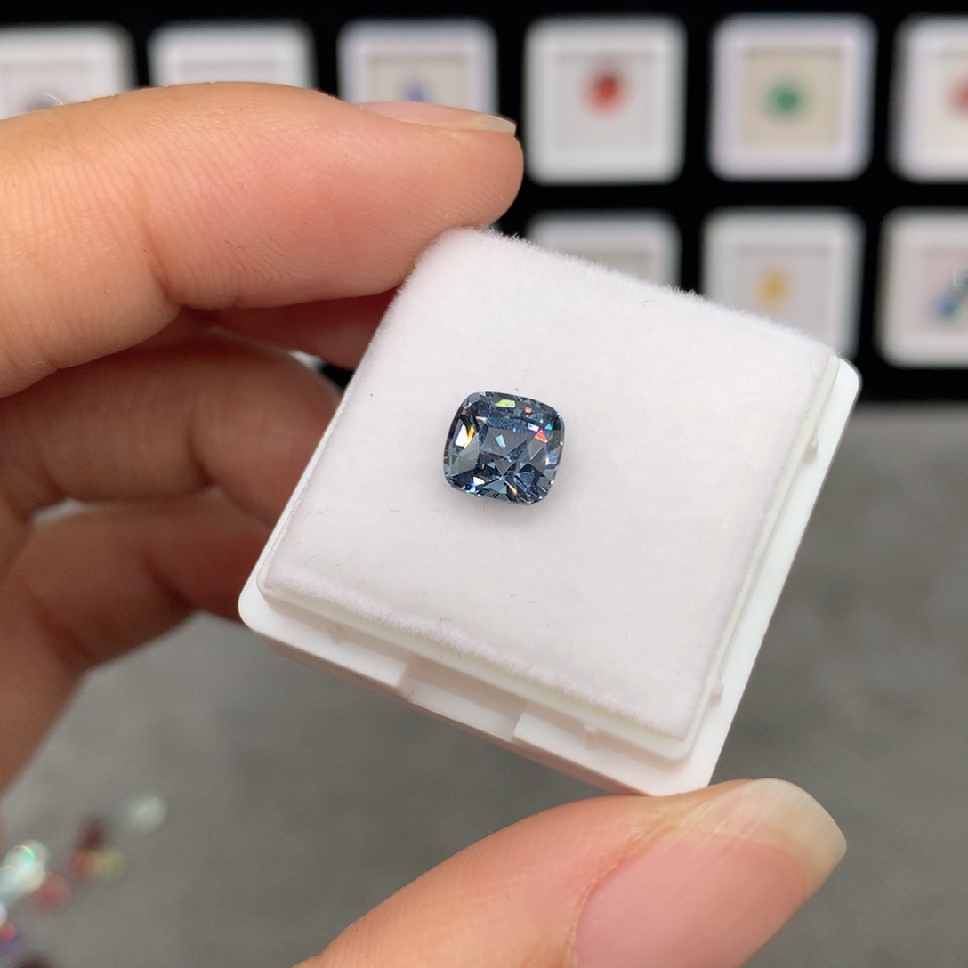 尖晶石裸石1.66克拉金属灰