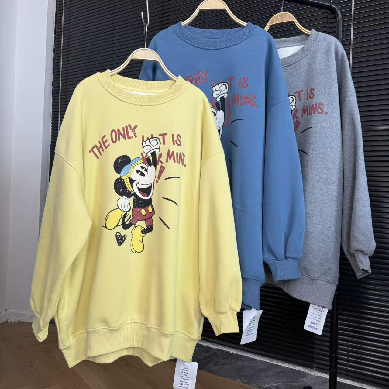 LIN美人女装杂货铺 秋冬新款宽松休闲米奇加绒加厚圆领卫衣长袖