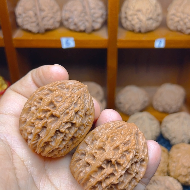 桃核把件37尺玉麒麟全品