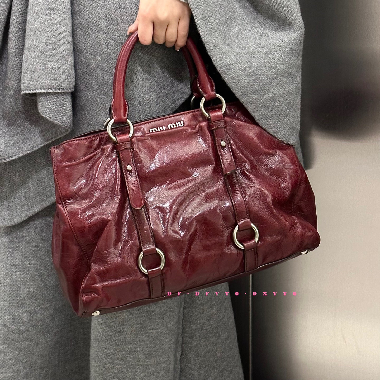 95新 MIU MIU/缪缪 miumiu 酒红色油蜡机车斜挎包K