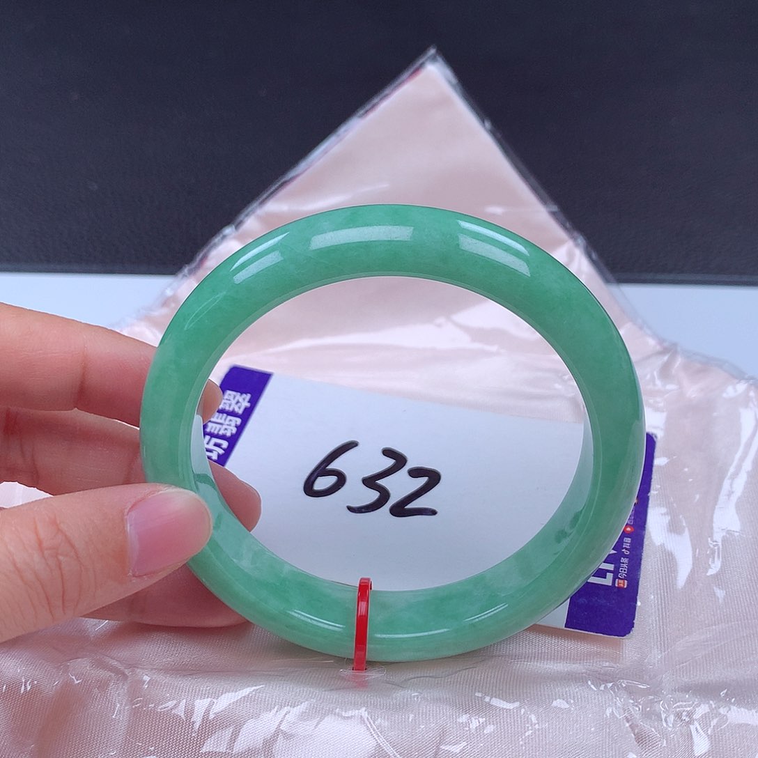 翡翠手镯未镶嵌手镯100428