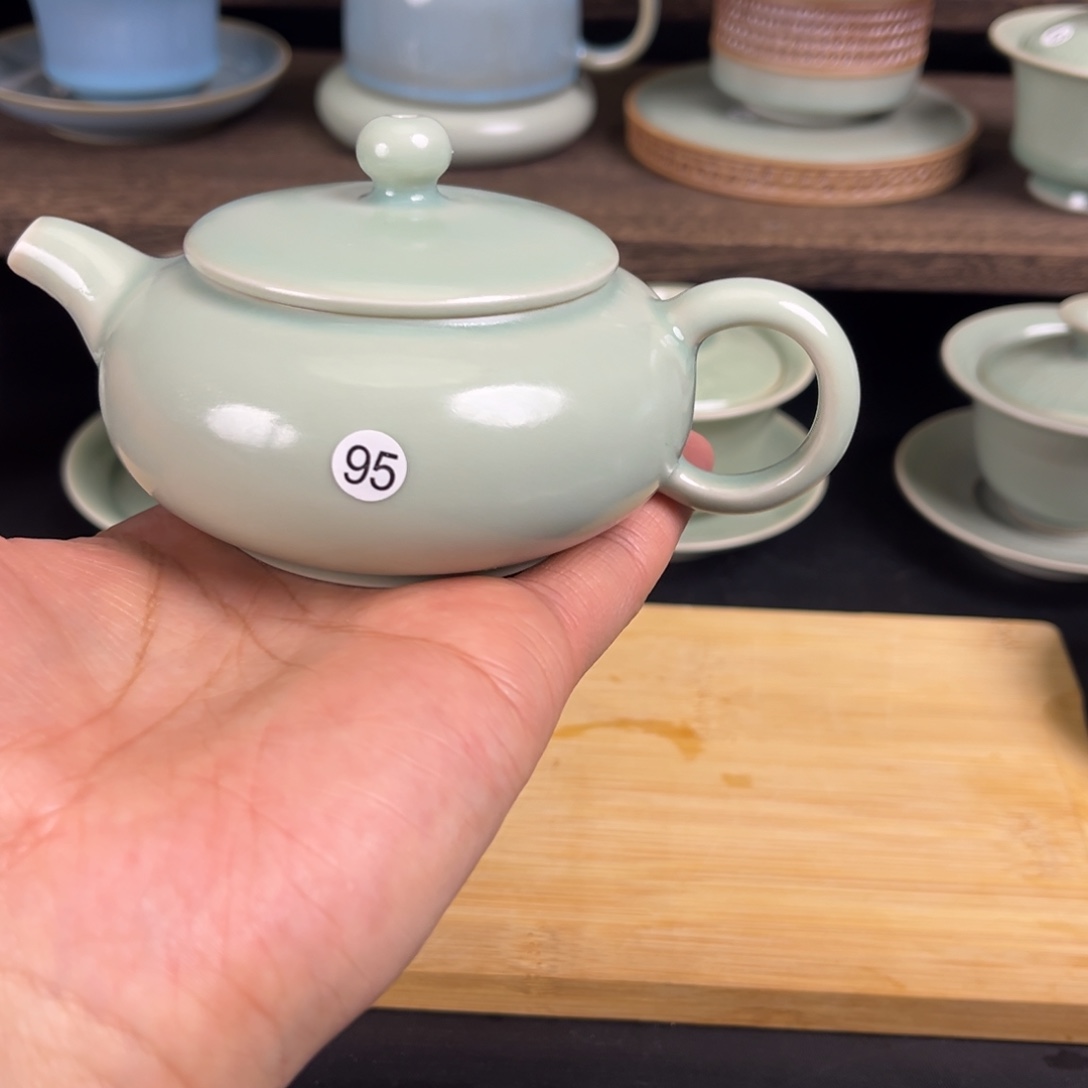 【闪购商品】扁壶汝瓷仿古如此，