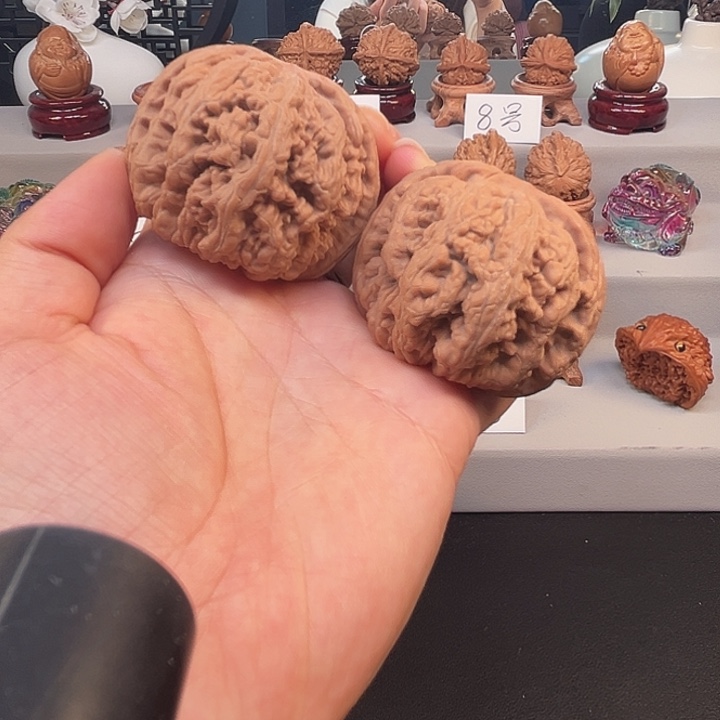 桃核把件50球大粗筋