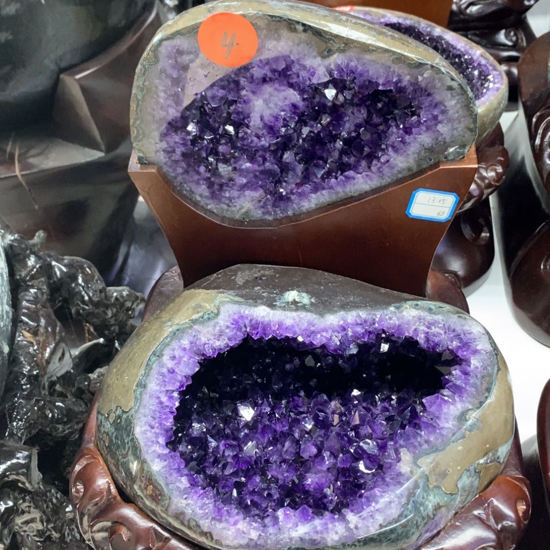 水晶摆件未镶嵌莹