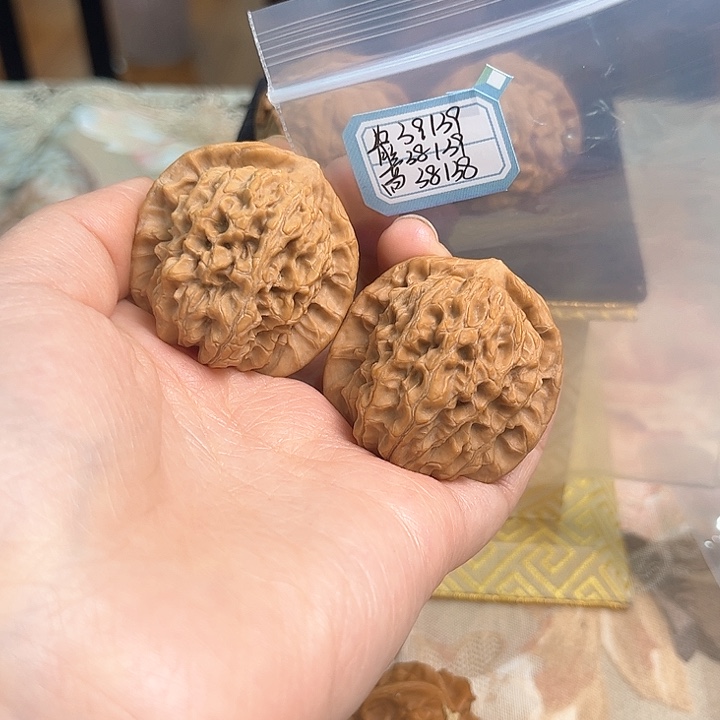 文玩核桃把件非嫁接马老四