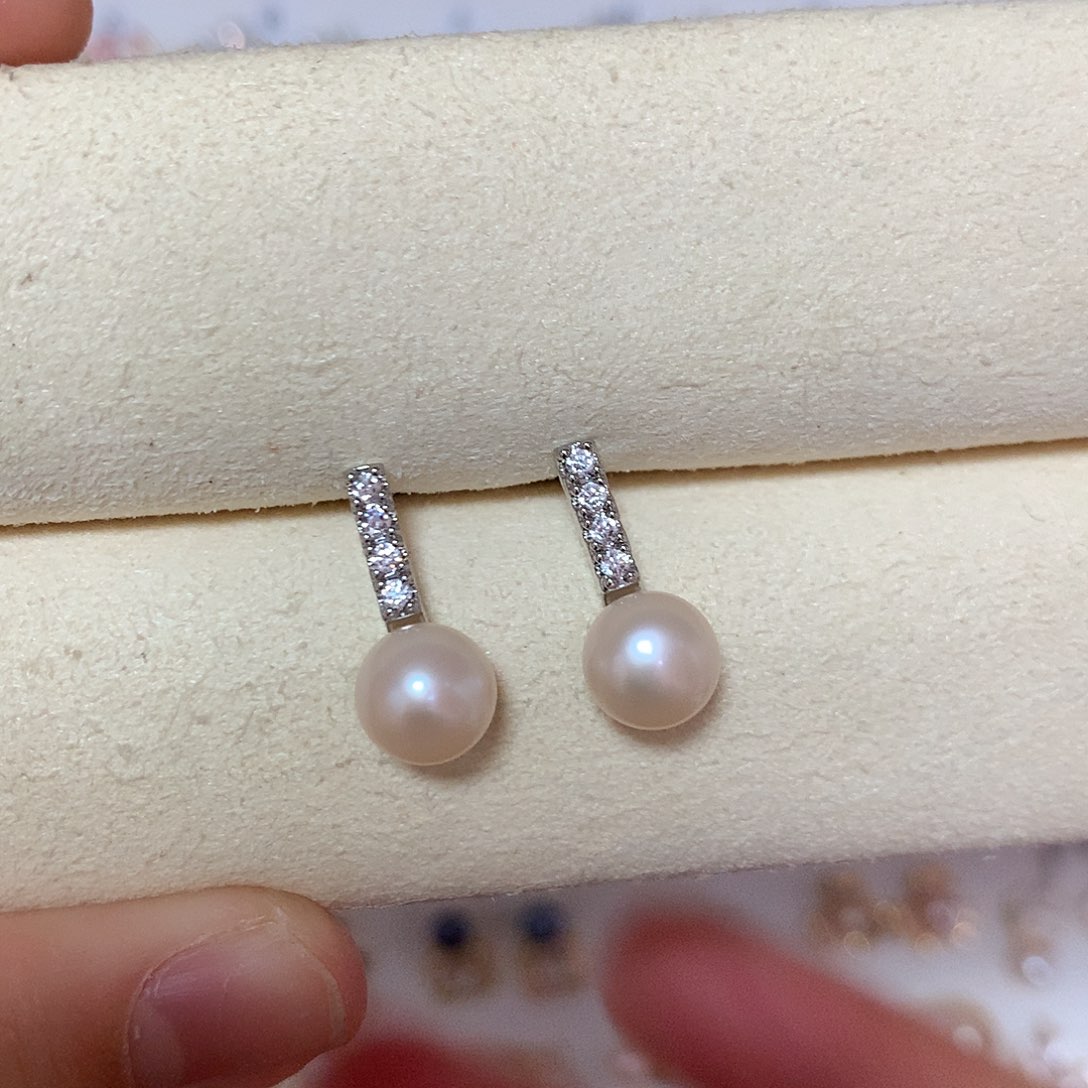 淡水珍珠耳饰合金