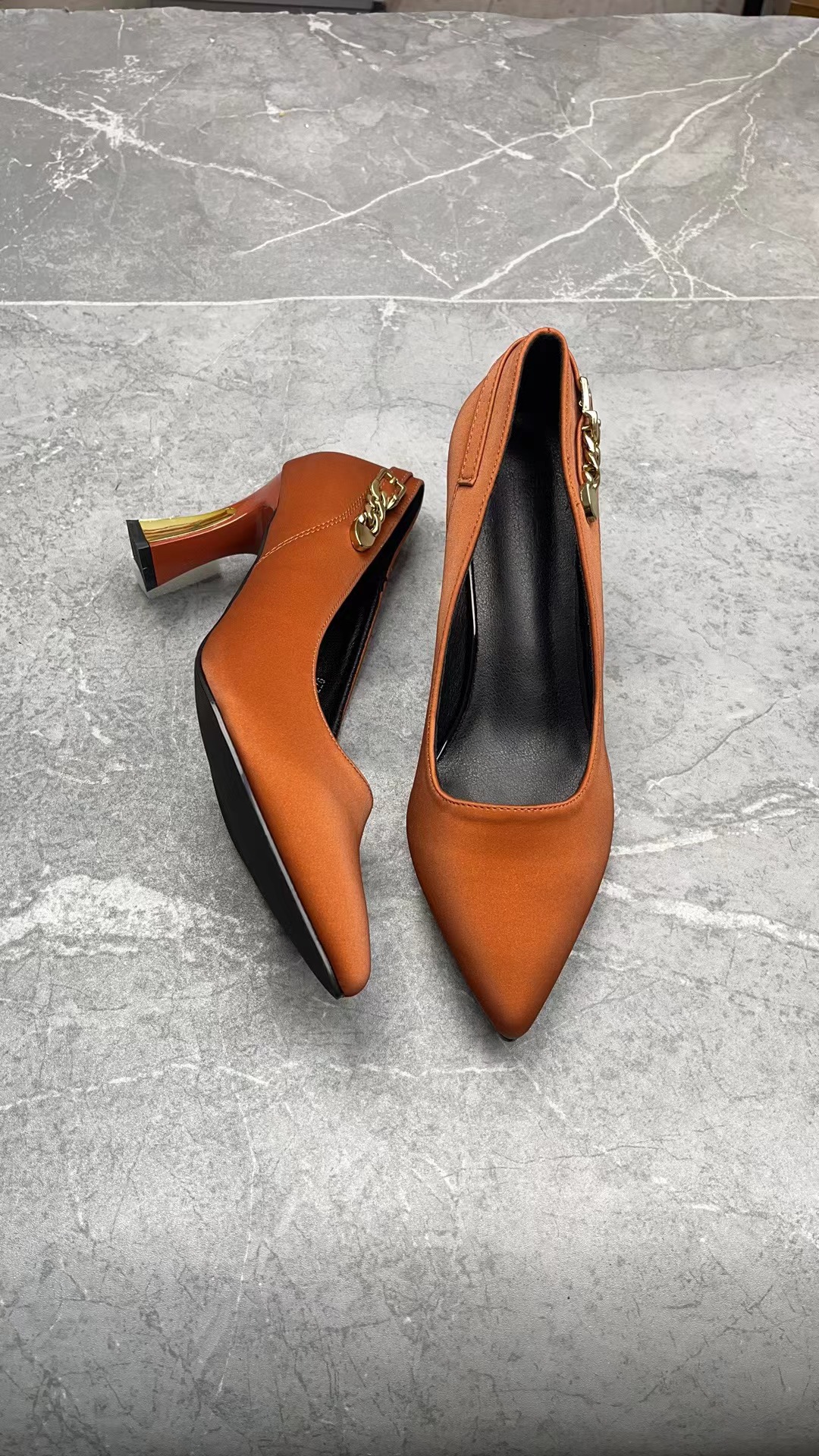 大码女鞋链接41码-43码高跟平底尖头粗跟经典女士百搭时装