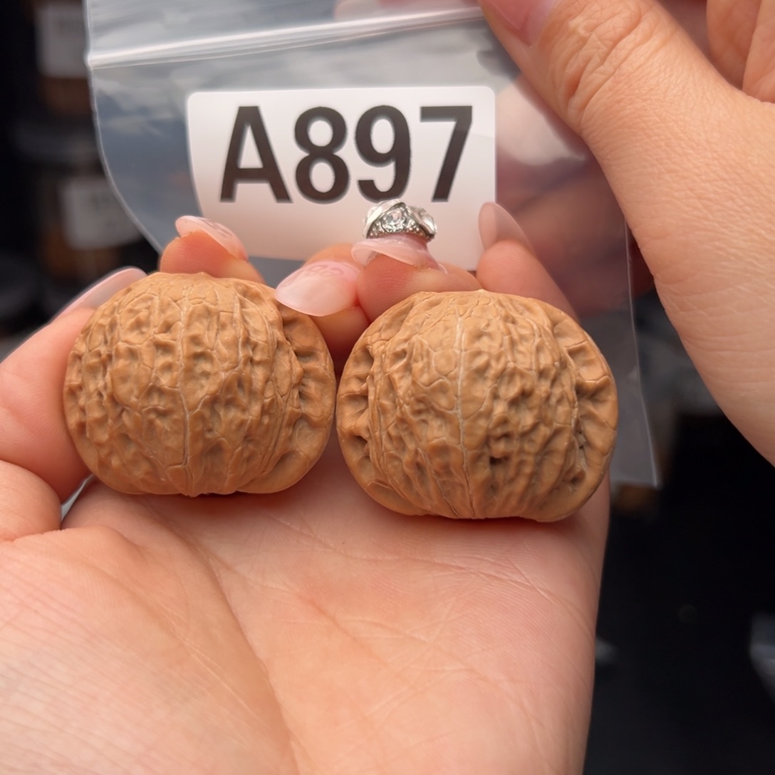 文玩核桃吊坠铁锤40全品