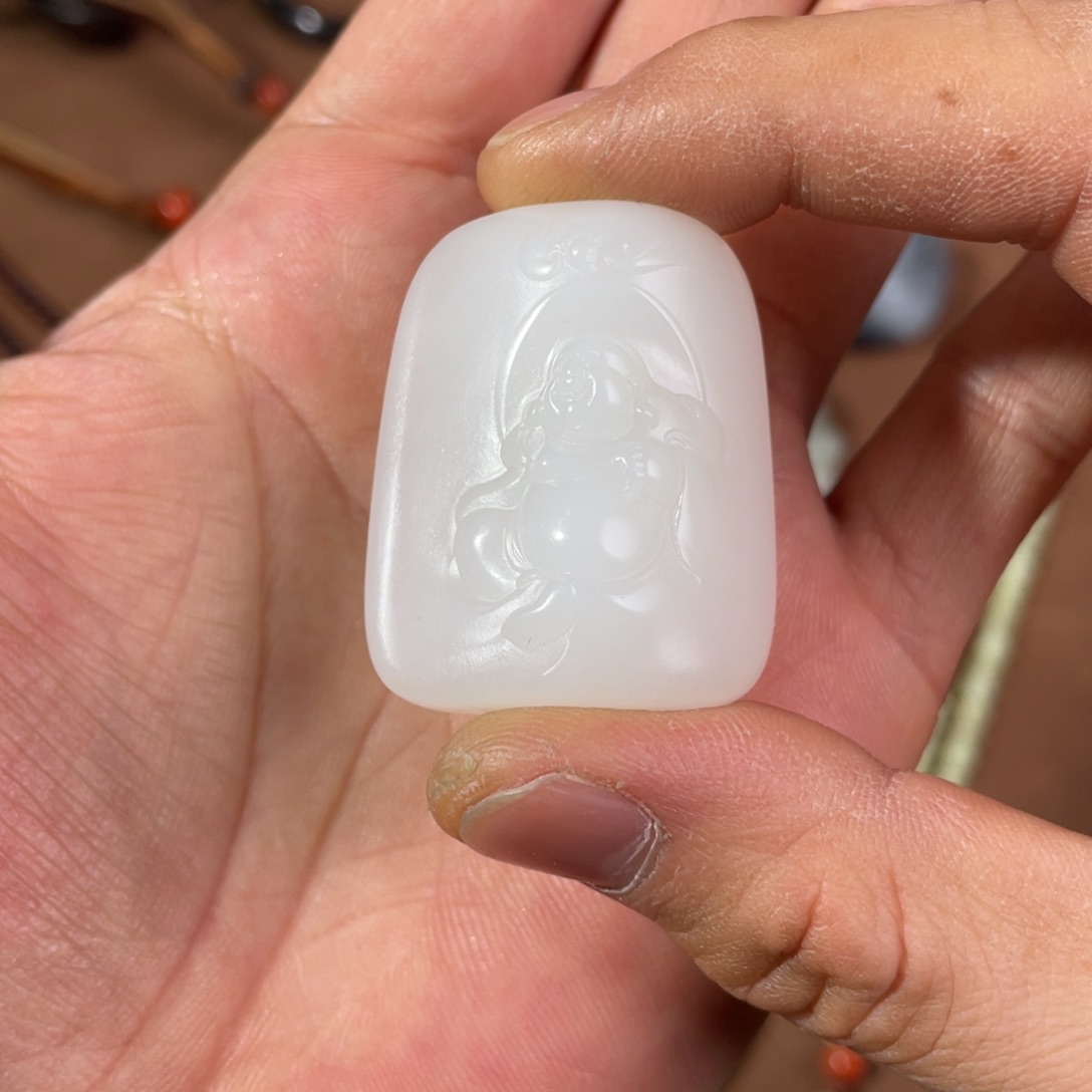 和田玉未镶嵌吊坠(不含链)和田羊脂白玉佛