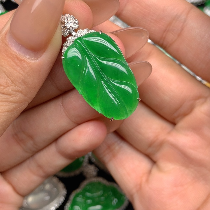 翡翠18K金镶嵌吊坠(不含链)