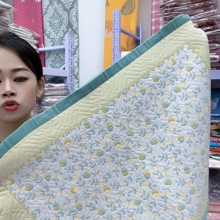 棉绿色小樱桃纯棉