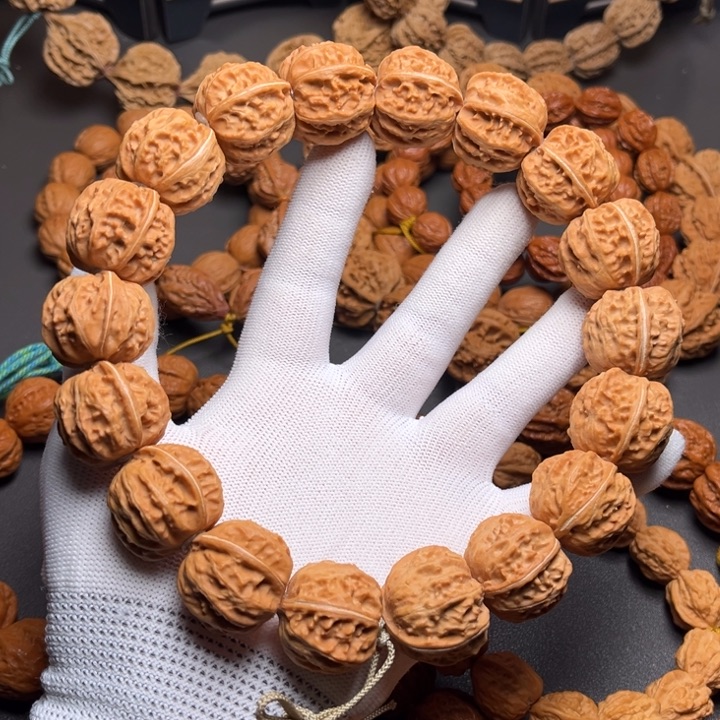 春***雨文玩核桃手串龙脊八棱