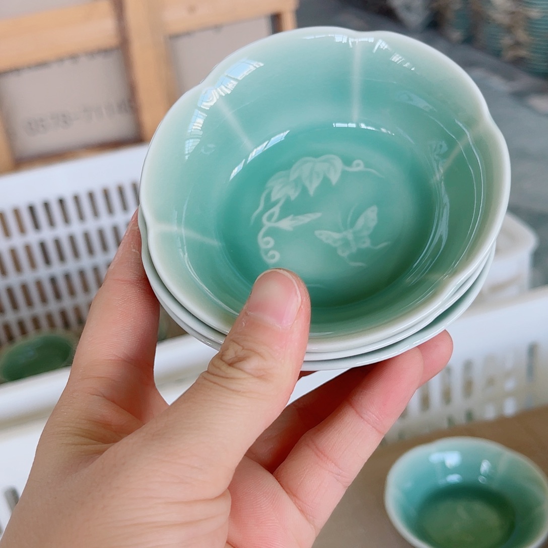 青瓷哈哈哈哈哈哈哈哈哈哈