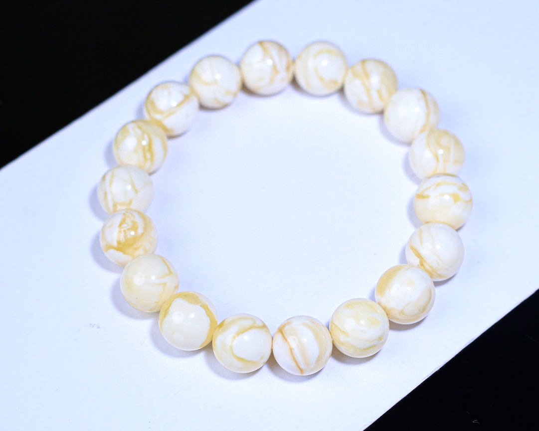 11.38 10+琥珀蜜蜡白妖花圆珠手串，花纹清晰好看，蜡质浓郁