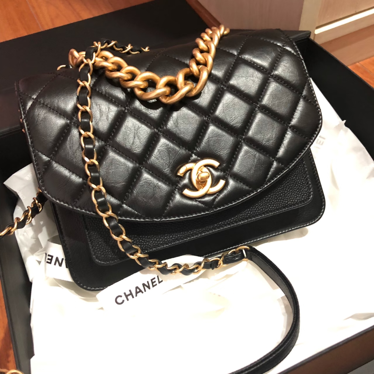 99新 Chanel/香奈儿 Chanel 黑金口盖风琴包 25120034-08