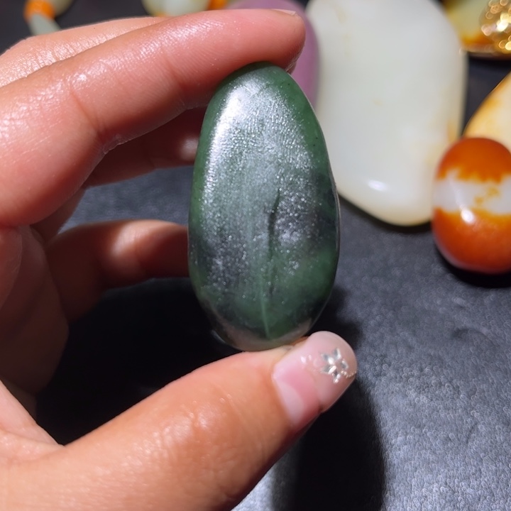 和田玉未镶嵌珠宝奇石