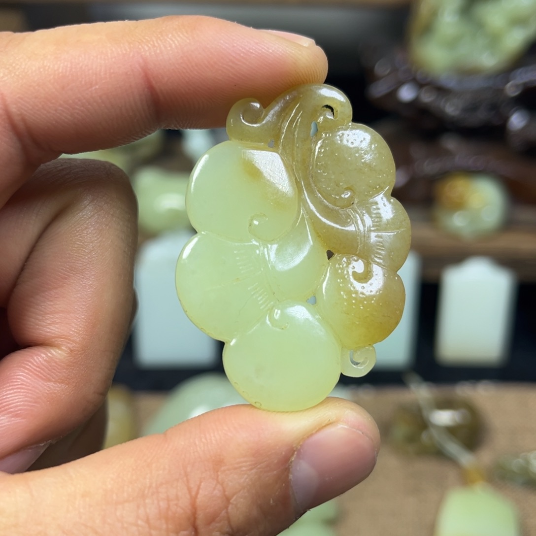 和田玉未镶嵌挂件