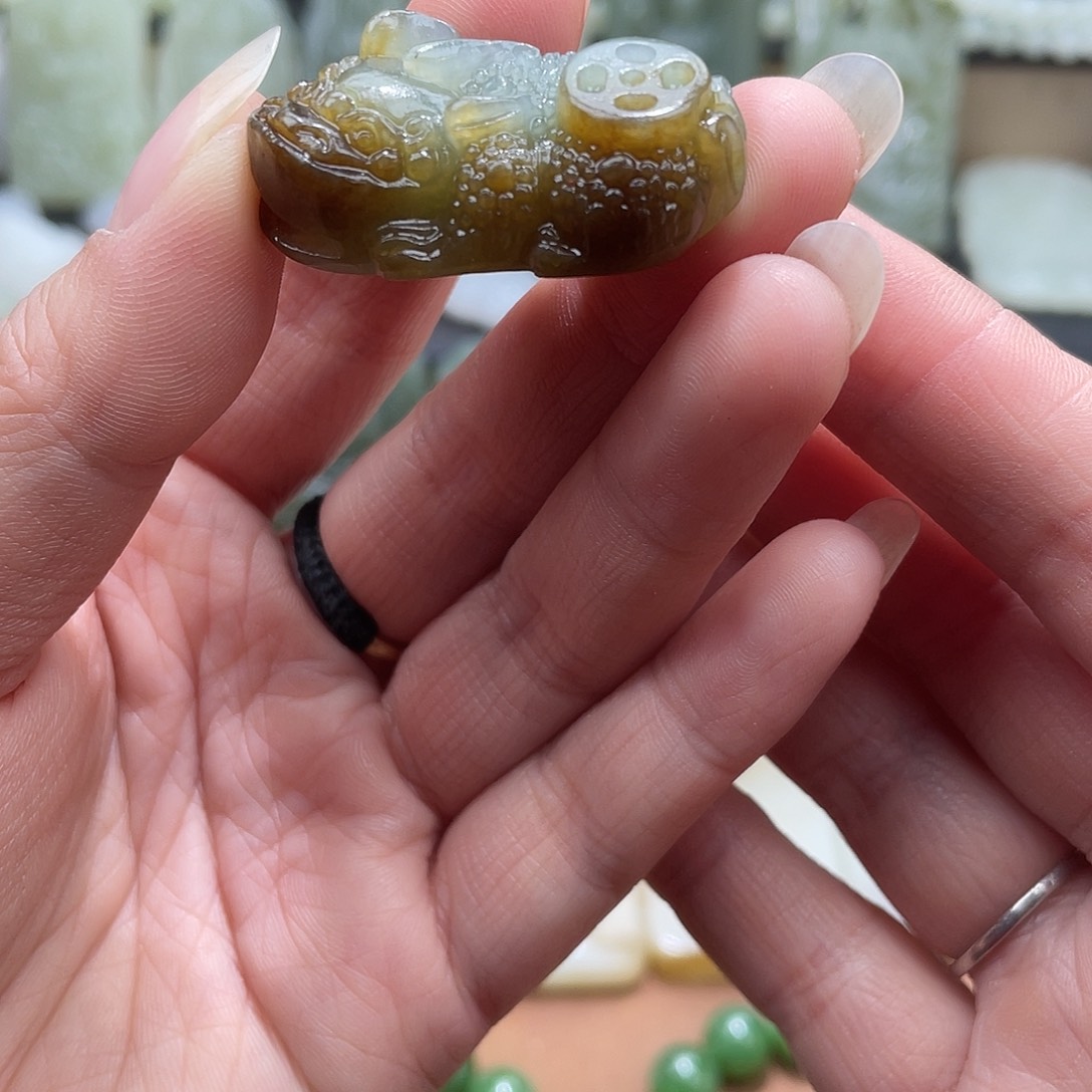 和田玉未镶嵌吊坠(不含链)