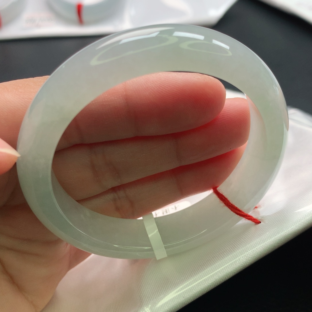 翡翠手镯未镶嵌缅甸51.52