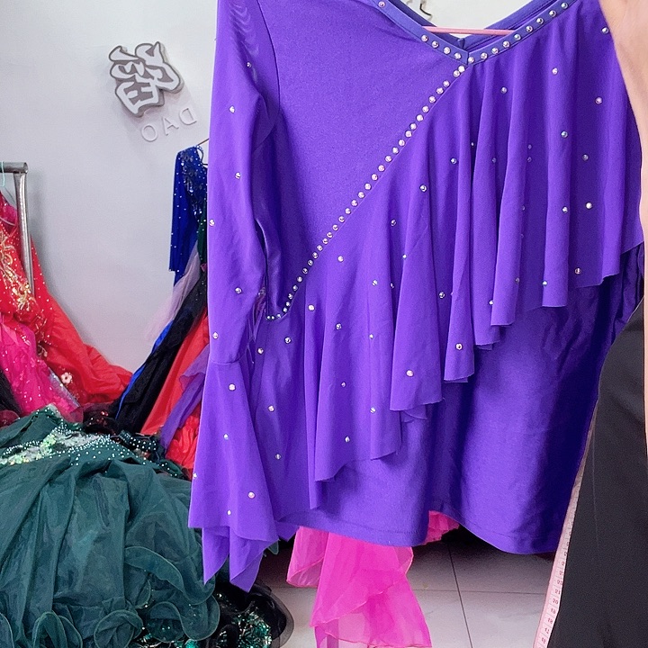 交谊舞的舞蹈动作和舞蹈