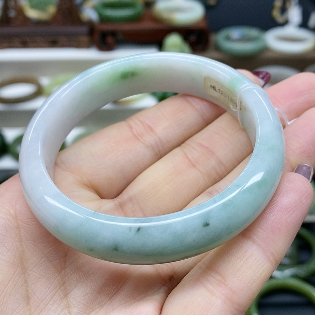 【闪购商品】翡翠手镯未镶嵌翡翠