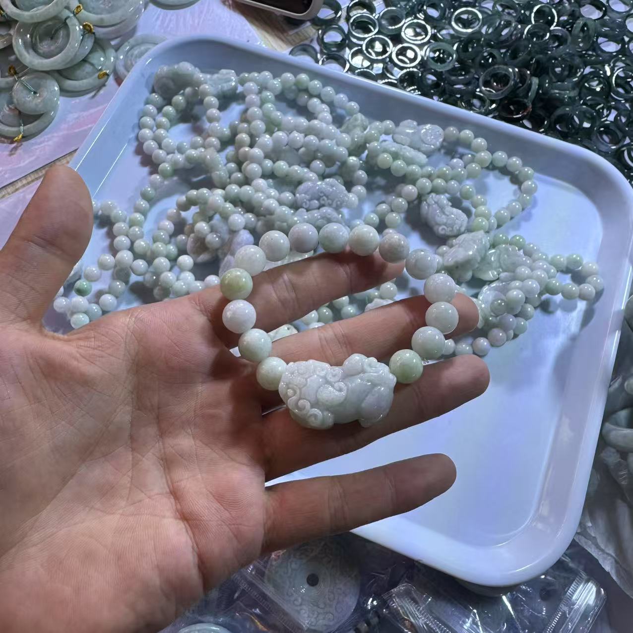 天然A货翡翠貔貅手串--卡10mm多样性发一