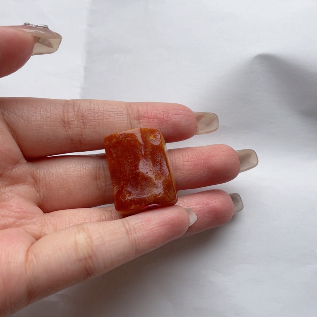 蜜蜡裸石未镶嵌欣欣蜜蜡原石