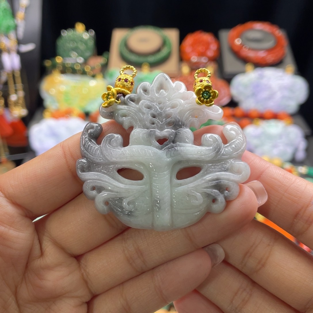 翡翠颈饰未镶嵌代编织