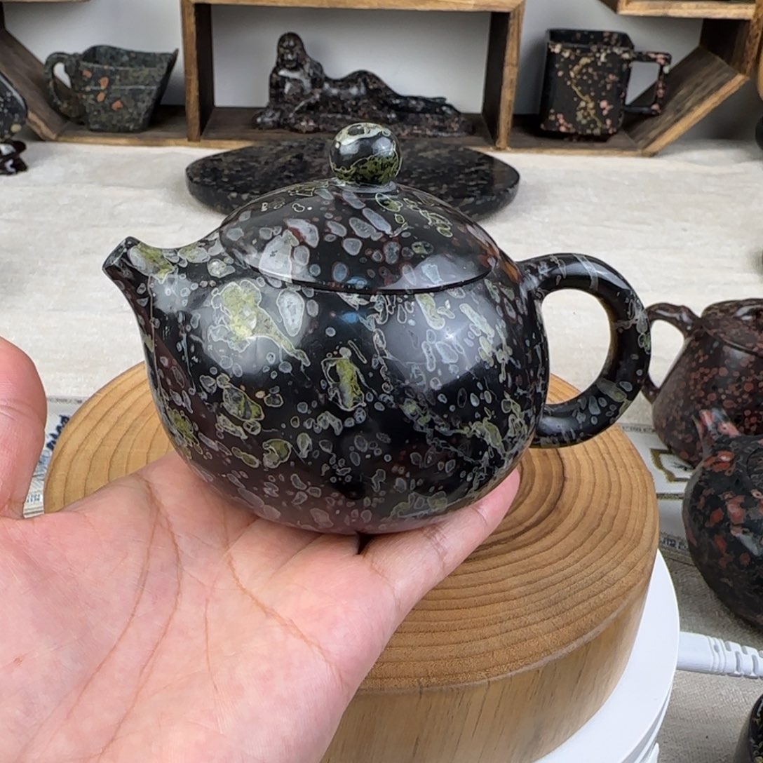 梅花玉老坑料精工西施壶